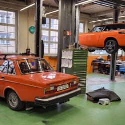 Volvo P18003ES und 246 DL in orange