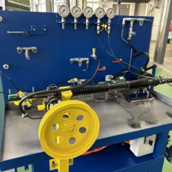 Citroën Prüfstand für Hydraulikkomponenten